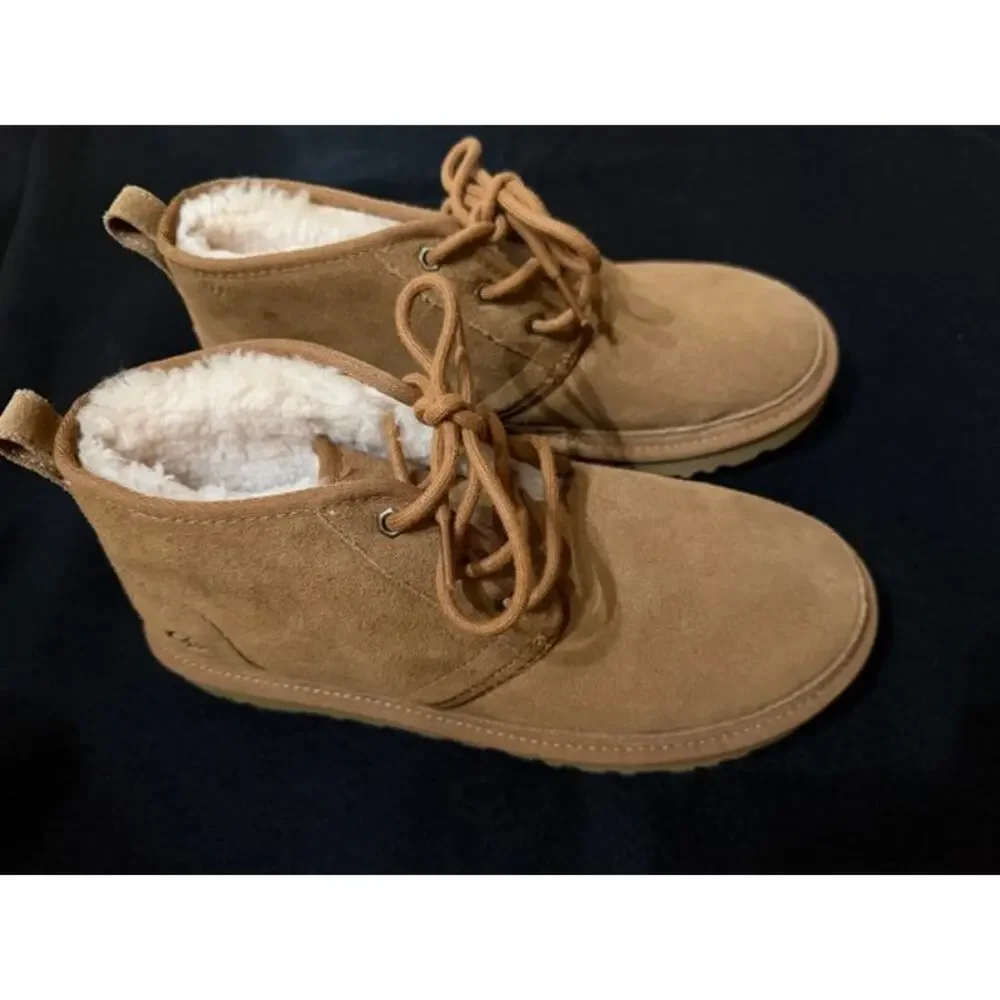 UGG Neumel Heritage Suede NEW No Tags or Box Chestnut Sze 10 Warm Comfort Chukka
